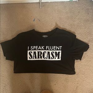Black Graphic Tee "I Speak Fluent Sarcasm"